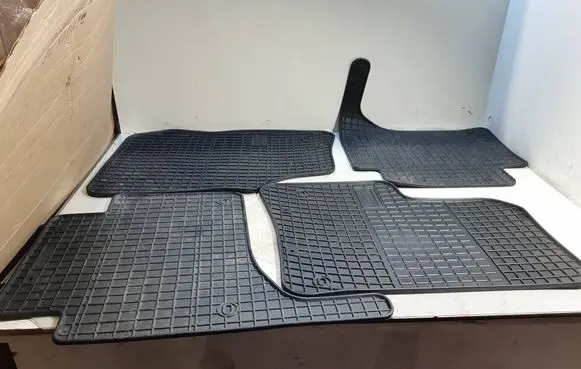 Porsche Cayenne (9PA) Car floor mat set
