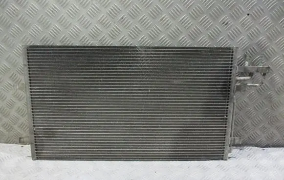 Ford Focus A/C cooling radiator (condenser)