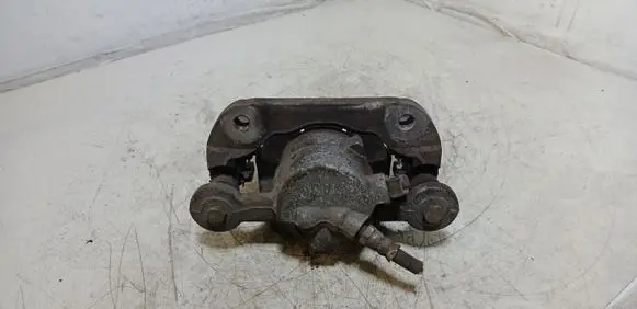 BMW 1 E81 E87 Front brake caliper 3019B16