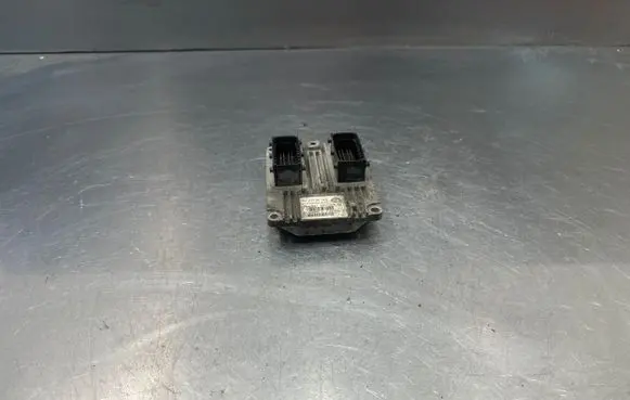 Fiat 500 Engine control unit/module 51847332 7N9HYX5AJ 0099847A