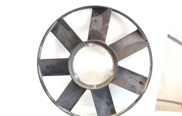 BMW 5 E39 Fan impeller 2243303
