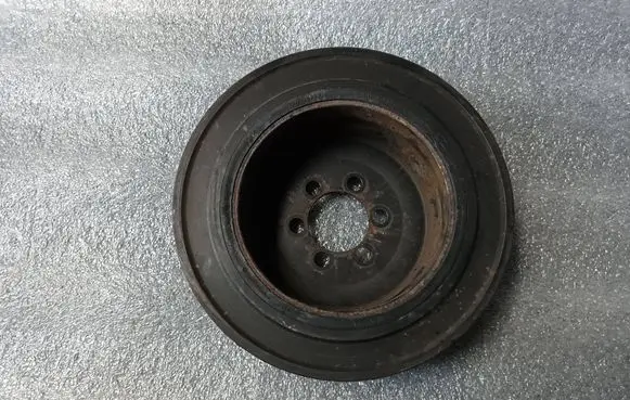 BMW 3 E90 E91 Crankshaft pulley 7546087