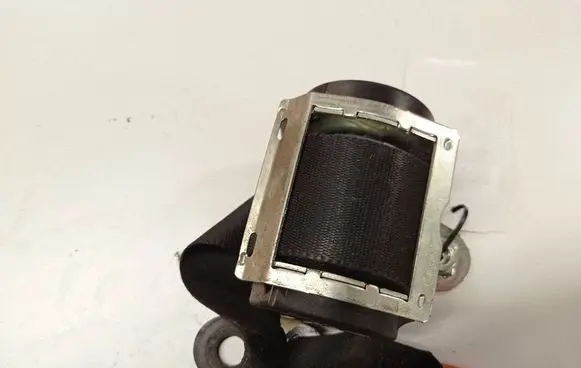 Ford Focus C-MAX Front seatbelt 6098871C0B 3M51R61294AG