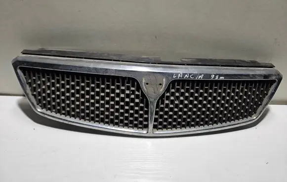 Lancia Delta II Front grill