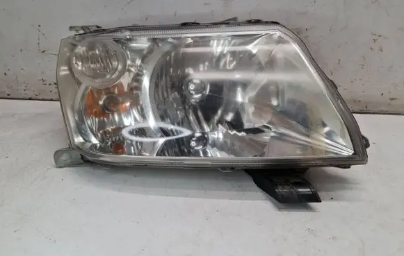 Suzuki Grand Vitara II Headlight/headlamp 10059076