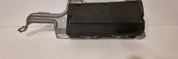 Knee airbag