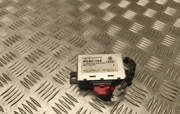 Audi A8 S8 D2 4D Alarm control unit/module 4D0951173B