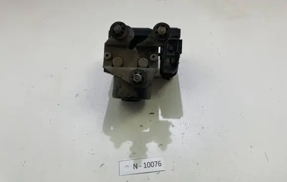 Skoda Octavia Mk2 (1Z) ABS Pump 1K0907379AK 10097003253 000404913E3