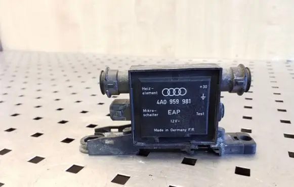 Audi A8 S8 D2 4D Door central lock control unit/module 4A0959981
