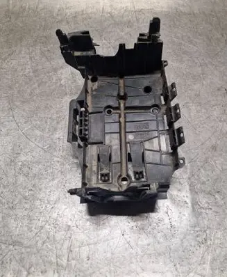 Battery tray