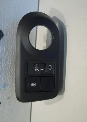 Citroen C4 Cactus Mirror switch trim 9801893777