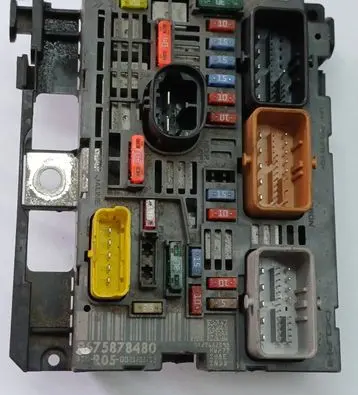 Peugeot Partner BSM Control unit 9675878480 BSMR0500 R05