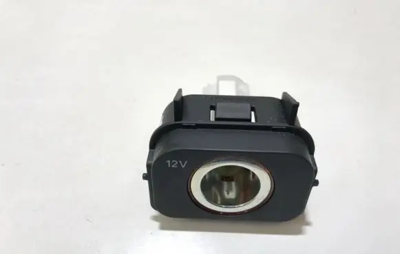 Audi A5 8T 8F Cigarette lighter 8k0919565 0000240027