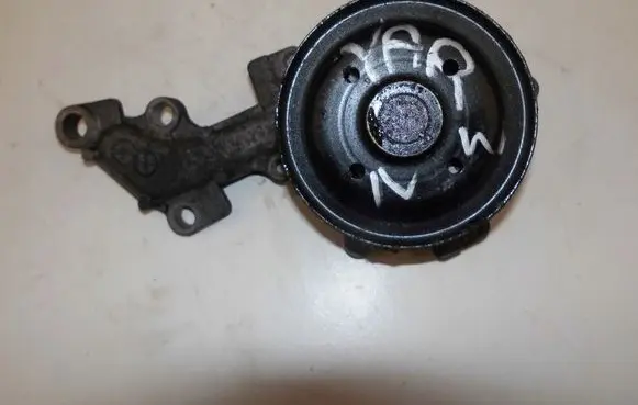 Toyota Yaris Water pump 9679999u