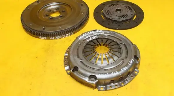 Volkswagen Golf V Flywheel