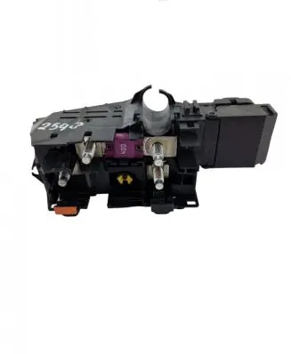 Mercedes-Benz ML W166 Fuse module A1665401550