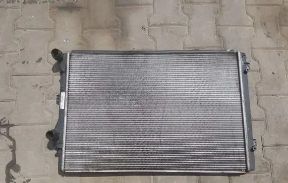 Coolant radiator