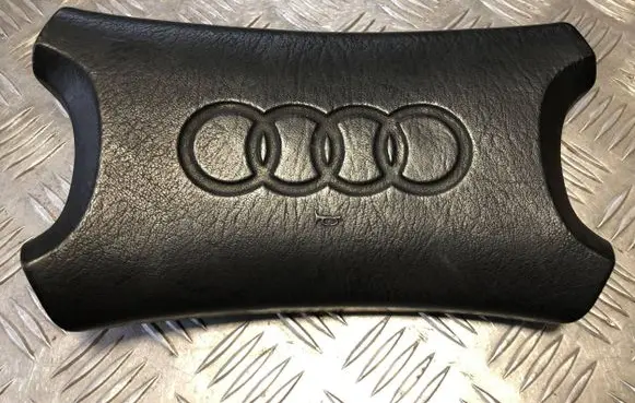Audi 80 90 B3 Steering wheel airbag cover 893951525 893951525A