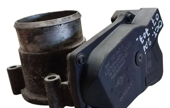 Skoda Octavia Mk2 (1Z) Throttle valve 06F133062G A2C53044094