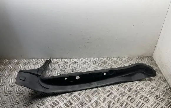 Audi S5 Fender end trim 8T0821111A