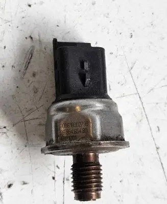 Fuel pressure sensor