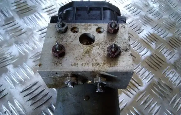 Mitsubishi Carisma ABS Pump 0273004488 0265216773 MR475695