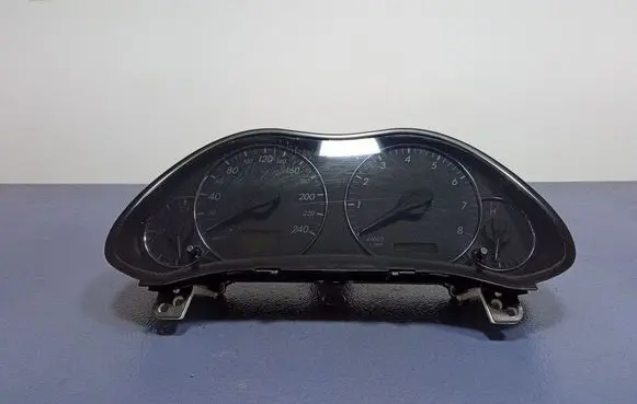 Toyota Avensis T250 Speedometer (instrument cluster) 8380005531