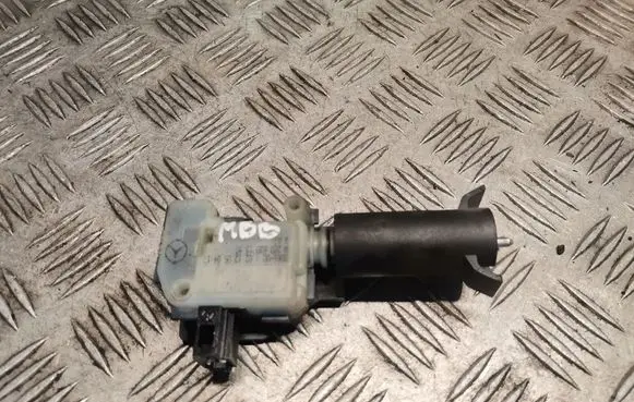 Mercedes-Benz B W245 Fuel tank cap lock A1698201414 1698201414