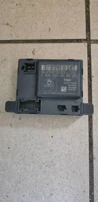Mercedes-Benz Sprinter W906 Door control unit/module A9068204026