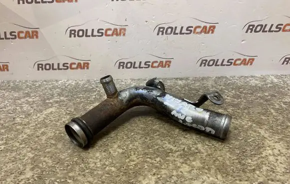 Opel Vivaro Engine coolant pipe/hose 8200801589