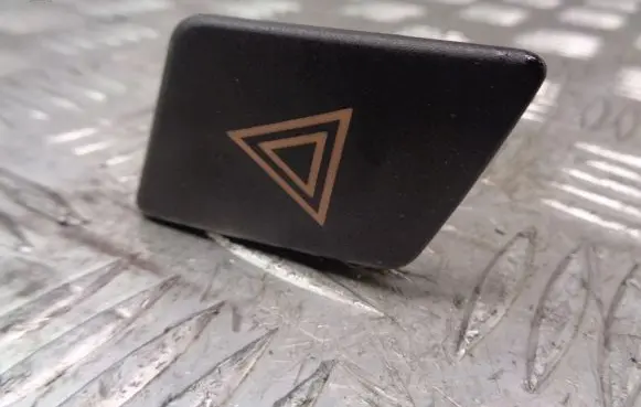Toyota Yaris Hazard light switch