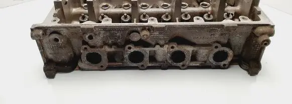 Lincoln Town Car Engine head RFF5AE6090A22E
