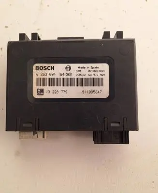 Opel Zafira C Parking PDC control unit/module 13228779