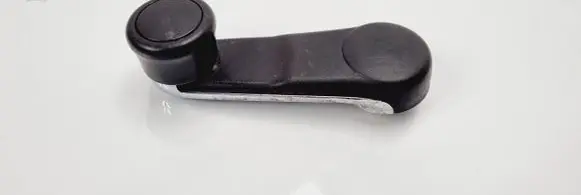 Audi 80 90 B3 Front door window winding handle 443837581D