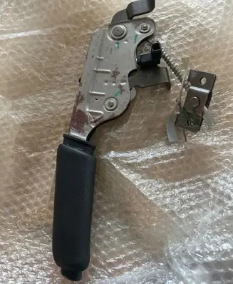 Lancia Ypsilon Hand brake release handle 156085459