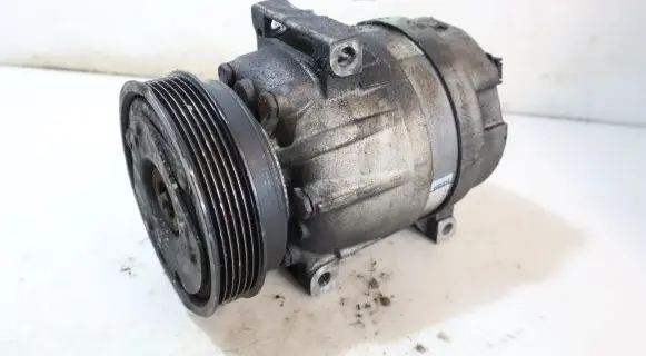Renault Scenic I Air conditioning (A/C) compressor (pump)