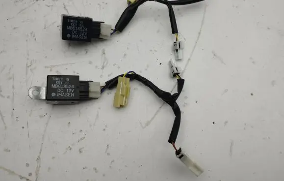 Citroen C-Crosser Other relay MB818524