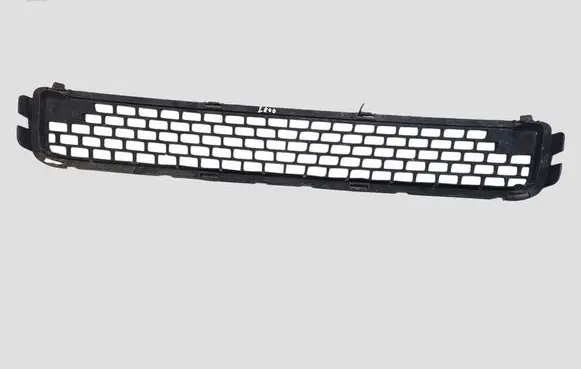 Volvo V70 Front bumper lower grill 30763113 30678636