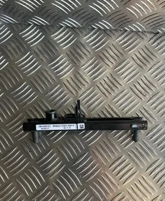 Renault Trafic III (X82) Seat belt adjustment rail 878242668R 93868123