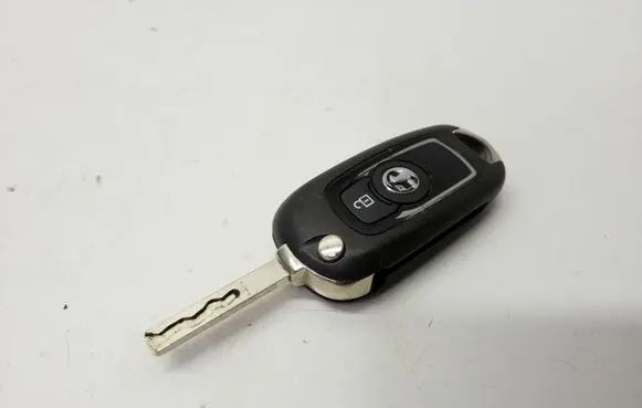 Opel Astra K Ignition key/card 