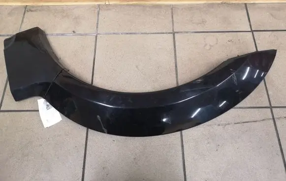 KIA Sorento Front arch trim 877113E500