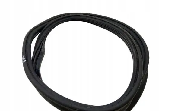 Trunk rubber seal (body)