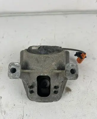 Audi Q5 SQ5 Engine mount bracket
