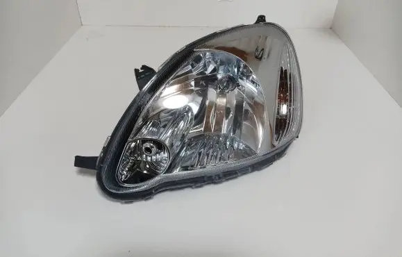 Toyota Yaris Headlight/headlamp 0821211K8L E0821211K8LA