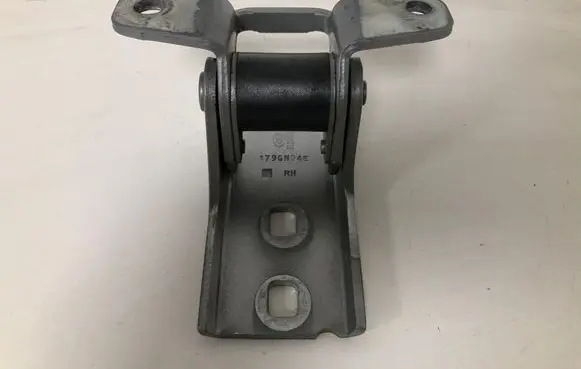 Opel Meriva B Front door upper hinge 179GND4E