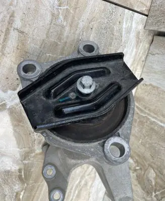 Volvo C40 Engine mount bracket 32380056 31686296