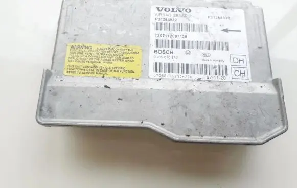 Volvo V70 Airbag control unit/module 0285010372 P31264932