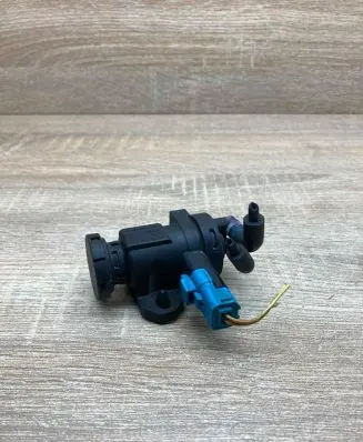 Peugeot 607 Turbo solenoid valve 9635704380 928400414 Withcnnector