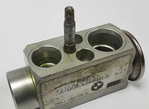 Mini One - Cooper Coupe R56 Air conditioning (A/C) expansion valve 9185521