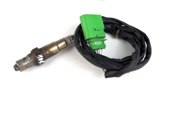 Audi A4 S4 B5 8D Lambda probe sensor 0258006442 0258006443